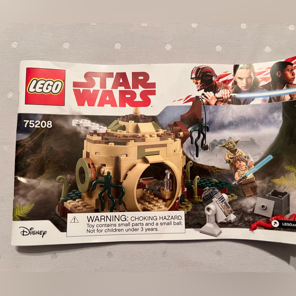Lego Star Wars Yoda’s Hut retired. Missing minifig - booklet but no box